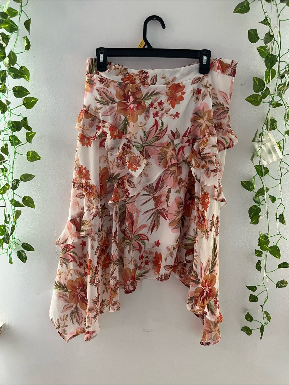 Relativity White High-Low Skirt with Pink & Orange Floral